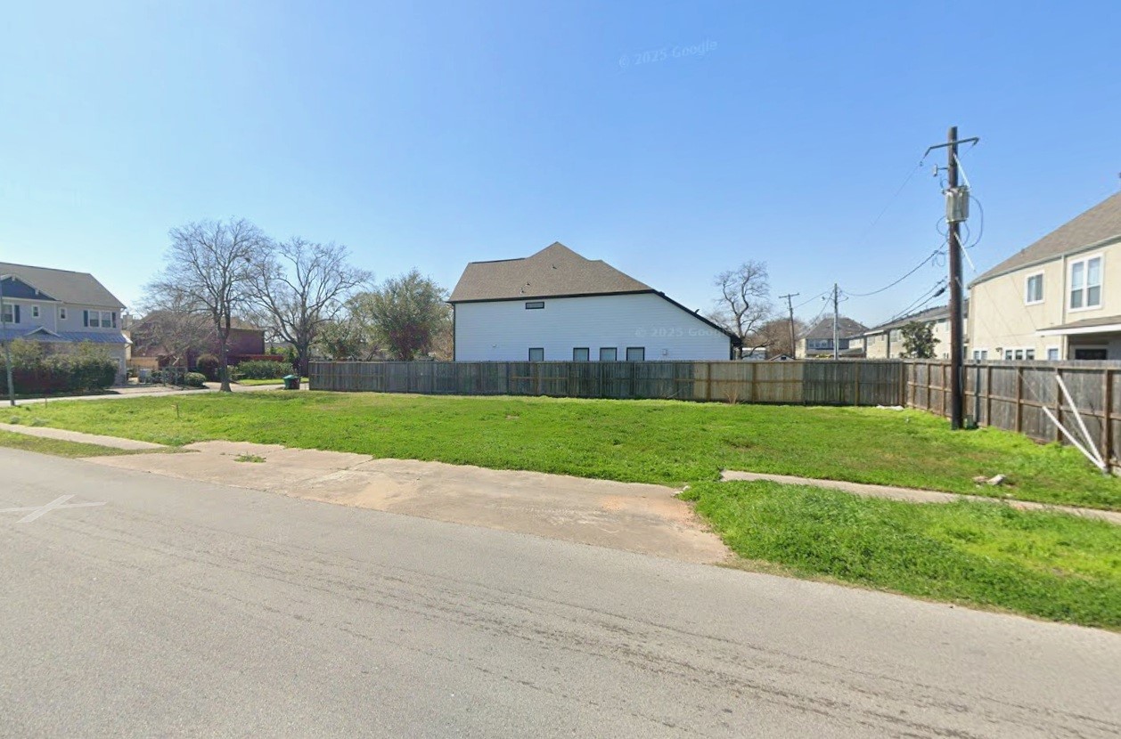 6318 Ferris Drive Houston, TX 77081 - Photo 4 of 6