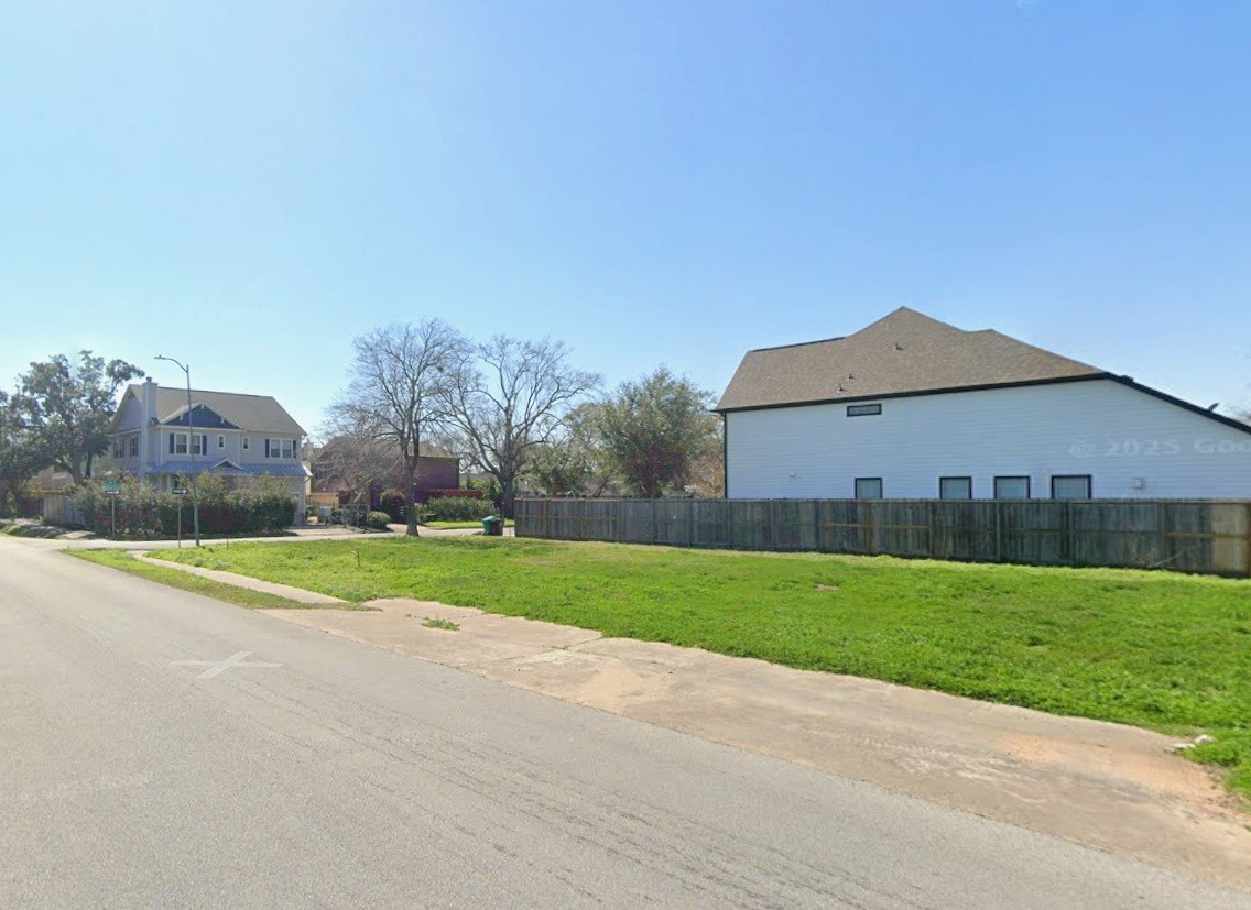 6318 Ferris Drive Houston, TX 77081 - Photo 5 of 6