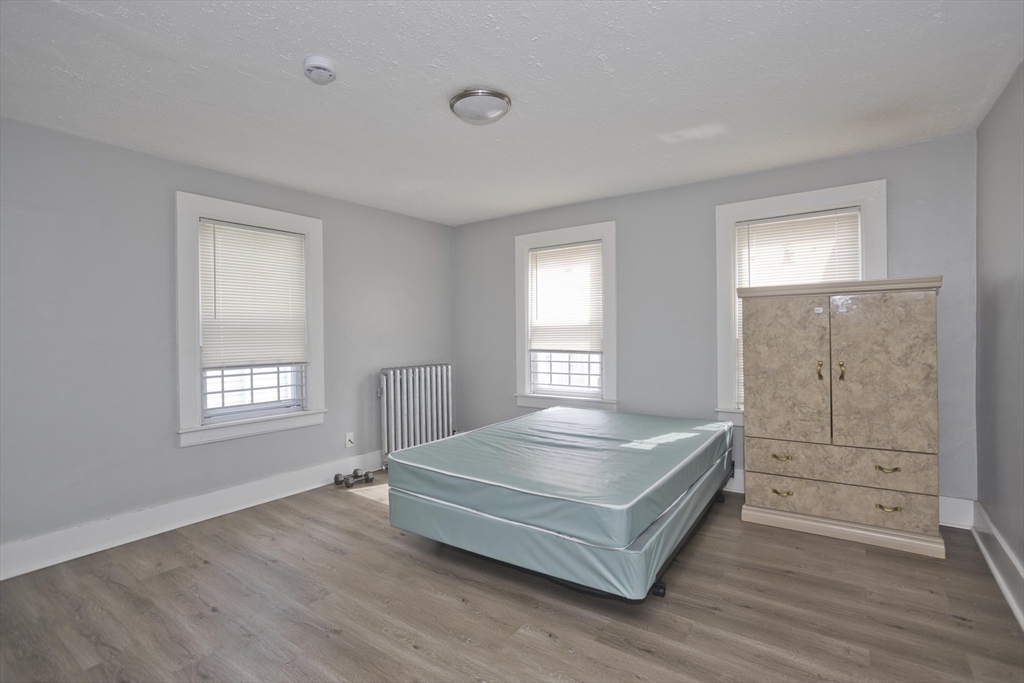 20 East School Street West Springfield, MA 01089 - Photo 17 of 39