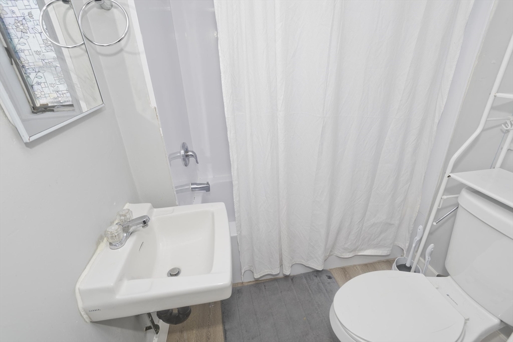 20 East School Street West Springfield, MA 01089 - Photo 18 of 39