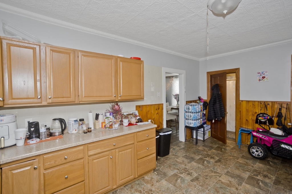 20 East School Street West Springfield, MA 01089 - Photo 22 of 39