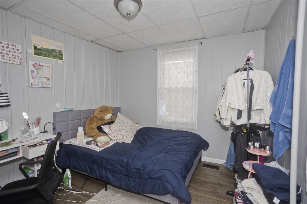 20 East School Street West Springfield, MA 01089 - Photo 31 of 39