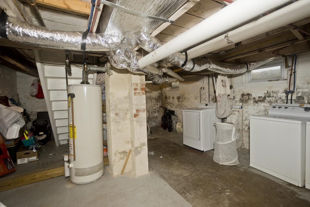 20 East School Street West Springfield, MA 01089 - Photo 35 of 39