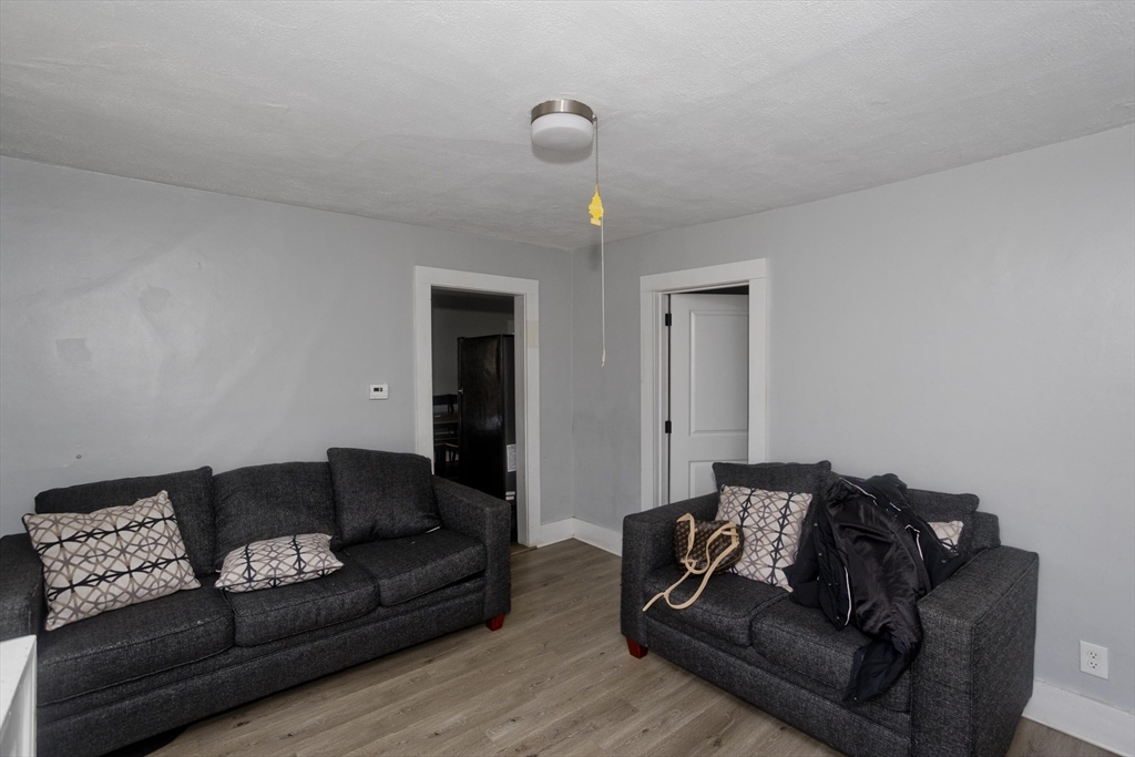 20 East School Street West Springfield, MA 01089 - Photo 10 of 39