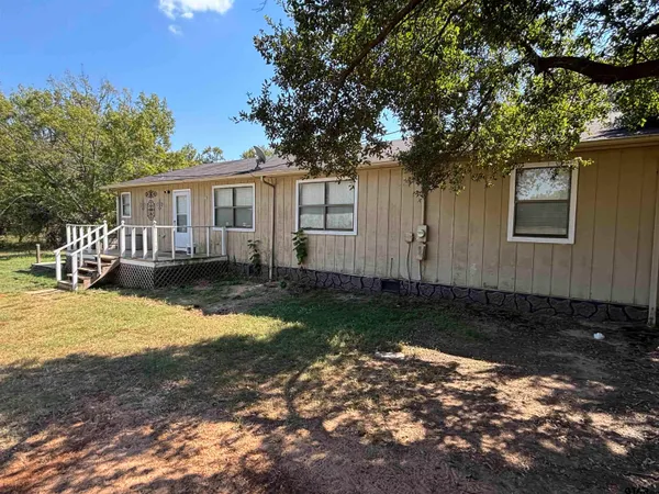 $1,750 | 6971 Highway 11, Pittsburg, TX 75686