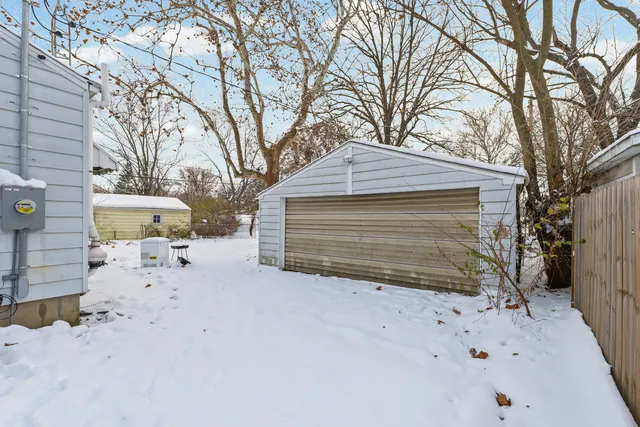 $180,000 | 1511 Paula Drive, Champaign, IL 61821