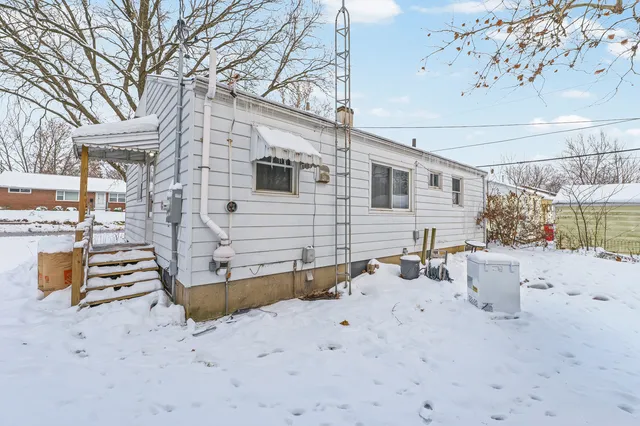 $180,000 | 1511 Paula Drive, Champaign, IL 61821