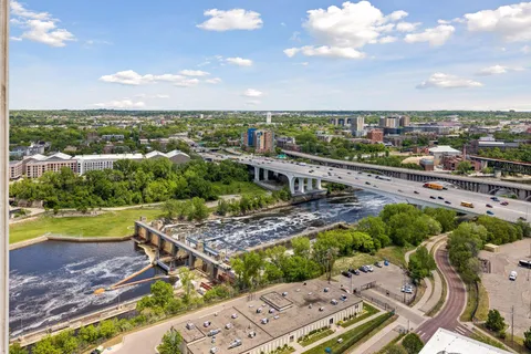$1,090,000 | 1111 West River Parkway, Unit 23D, Minneapolis, MN 55415