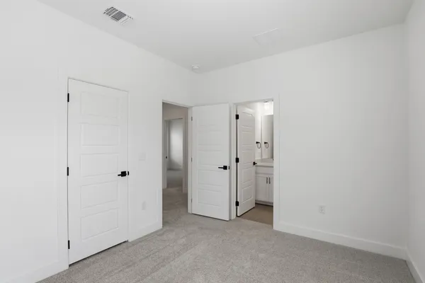 $2,600 | 881 Prominence Way, Leander, TX 78641