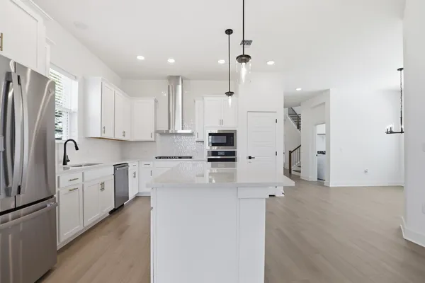 $2,600 | 881 Prominence Way, Leander, TX 78641