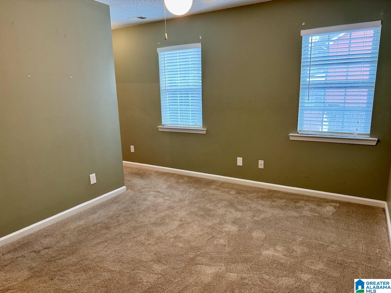 137 Canyon Place Pelham, AL 35124 - Photo 18 of 34