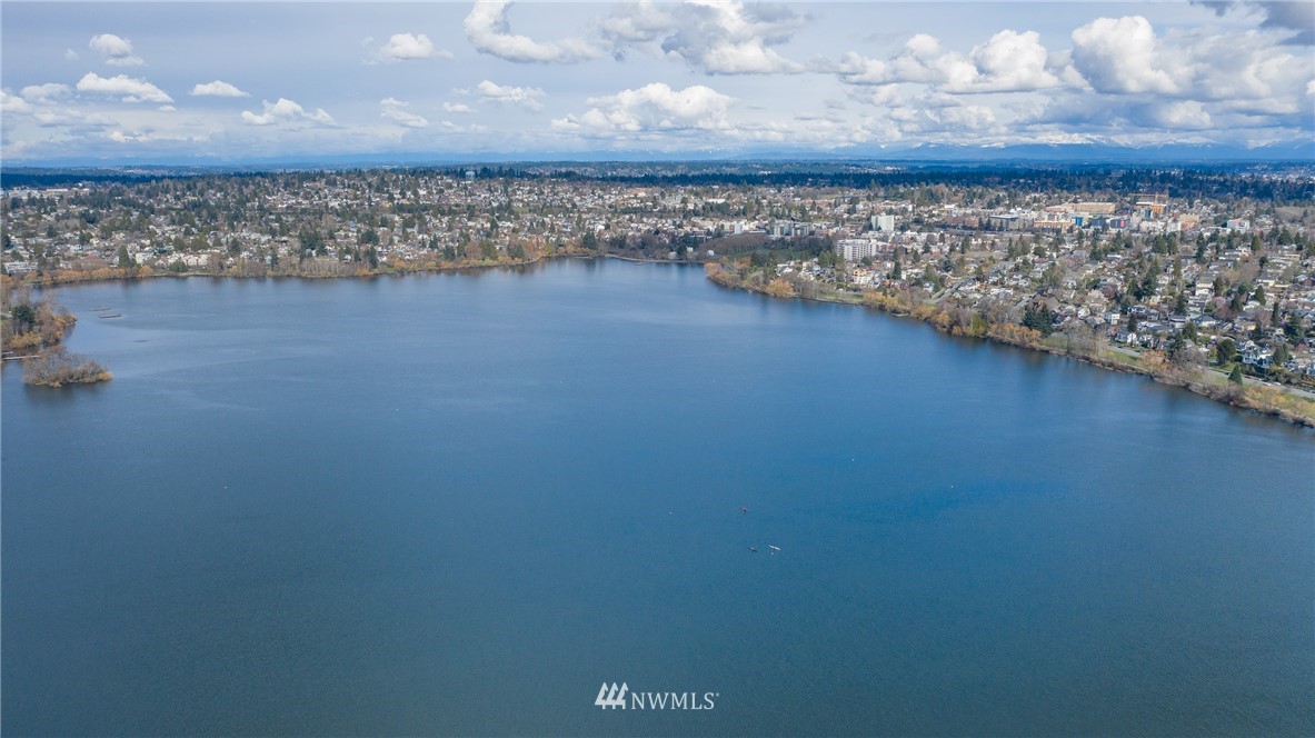 1326 North 79th Street Seattle, WA 98103 - Photo 26 of 30 Gallery Image 26