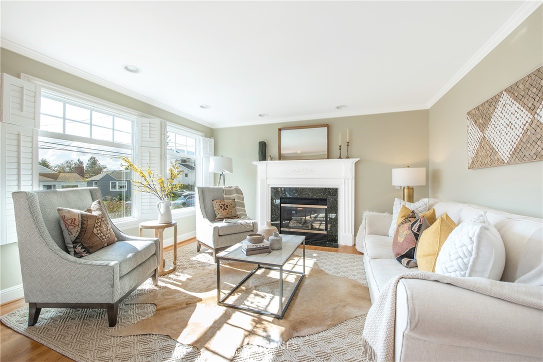 1326 North 79th Street Seattle, WA 98103 - Photo 4 of 30 Gallery Image 4