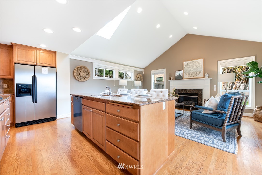 1326 North 79th Street Seattle, WA 98103 - Photo 7 of 30 Gallery Image 7