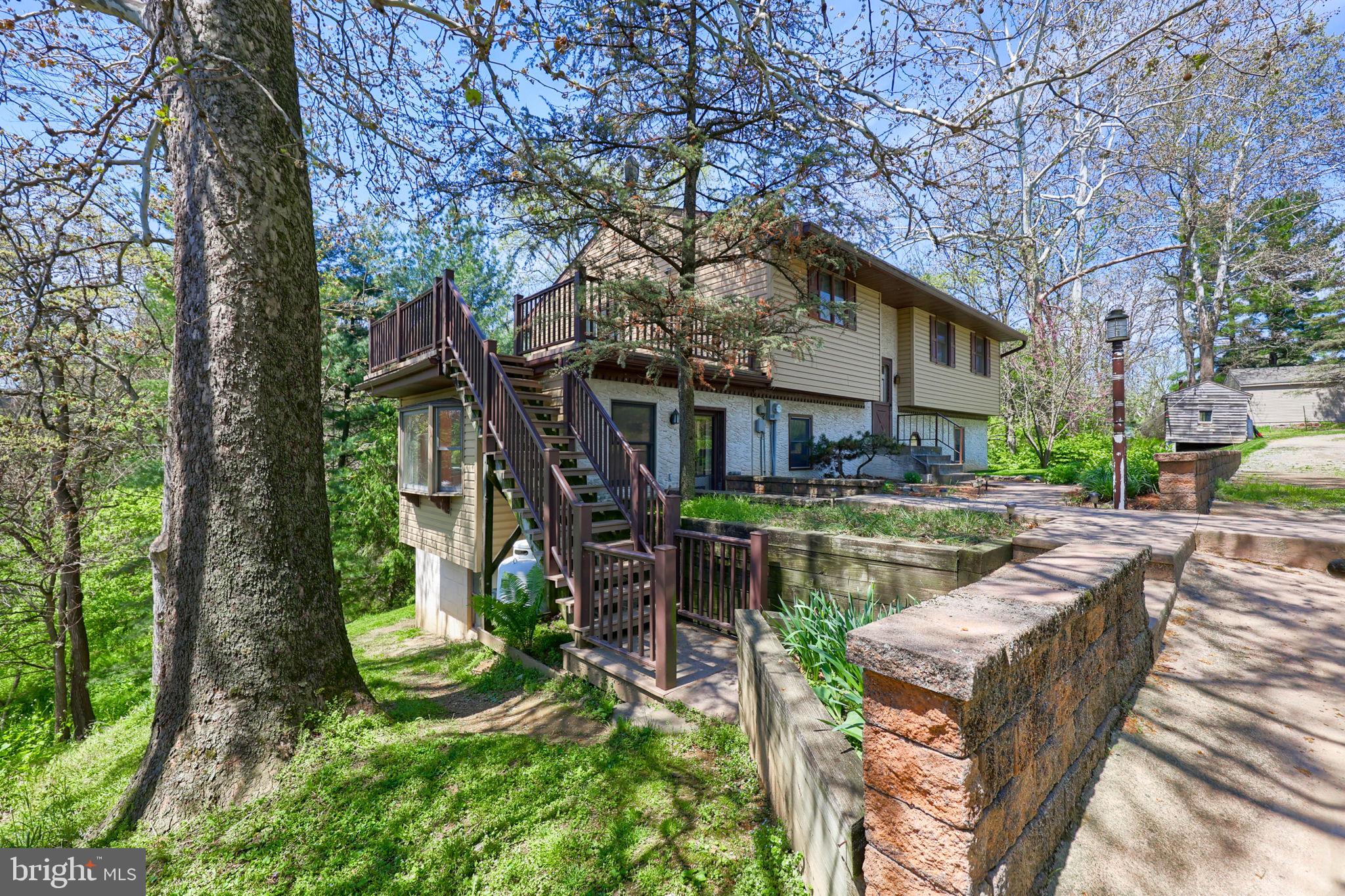 242 Skyview Lane Lititz, PA 17543 - Photo 3 of 43