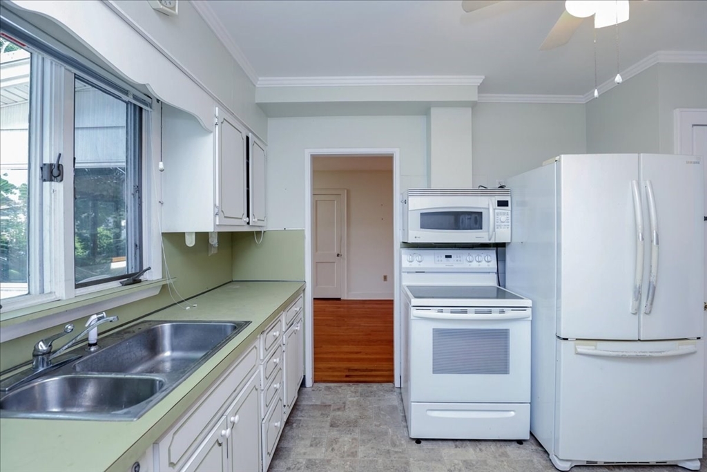 15 Olsen Road Peabody, MA 01960 - Photo 9 of 41 Gallery Image 9