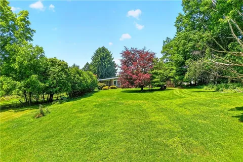 $259,900 | 2219 Mitchell Drive, Irwin, PA 15642