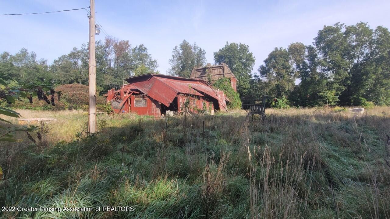 2705 30 Mile Road Albion, MI 49224 - Photo 11 of 15 017