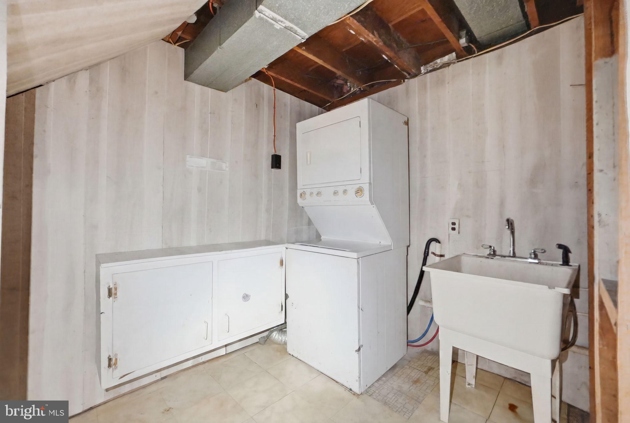 1503 Fillmore Road Fort Washington, MD 20744 - Photo 21 of 31 Laundry Area