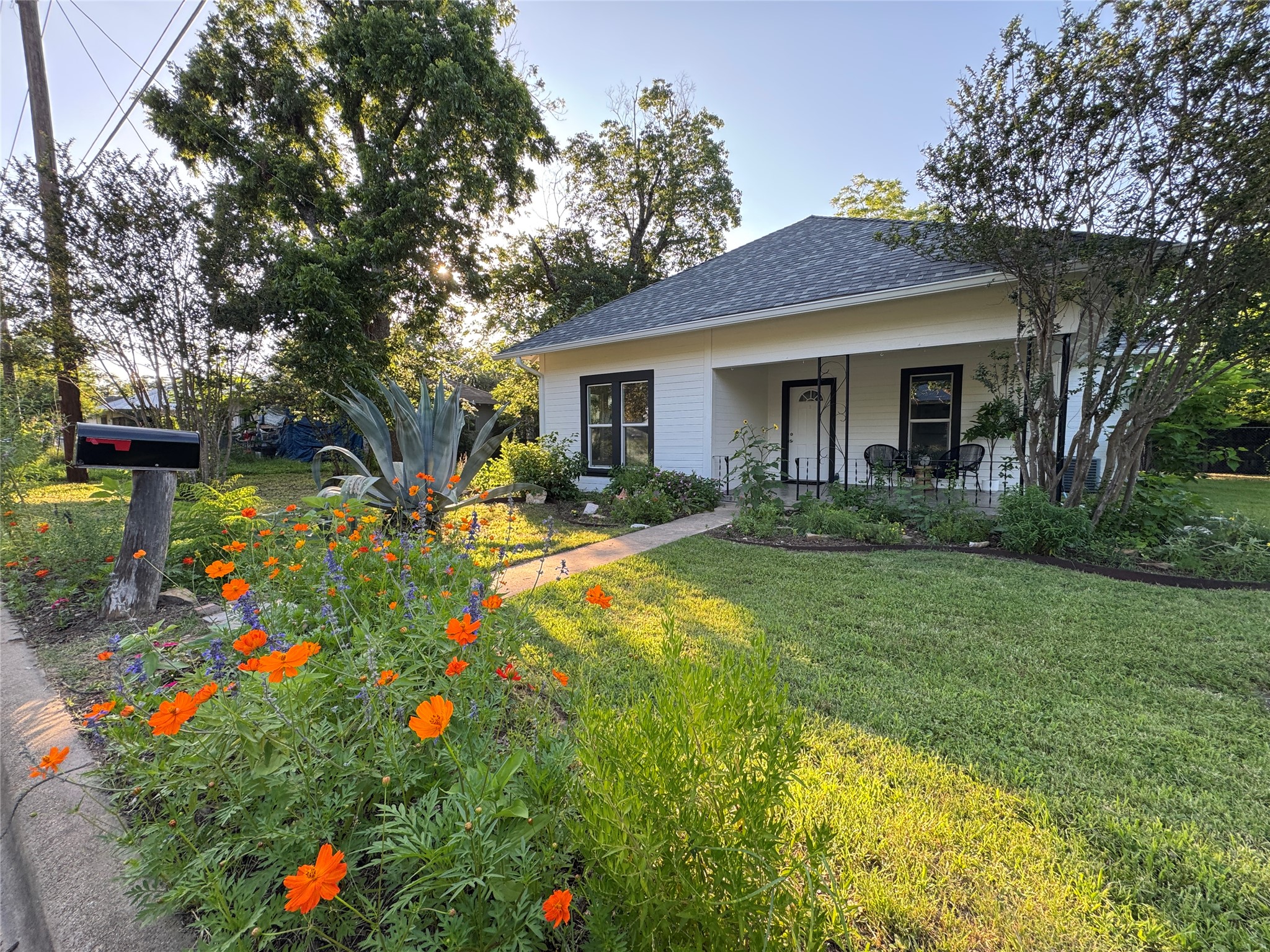 302 East Brenham Street Elgin, TX 78621 - Photo 38 of 38