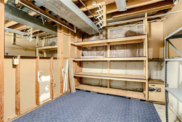 $130,000 | 5761 North Anita Avenue, Kansas City, MO 64151