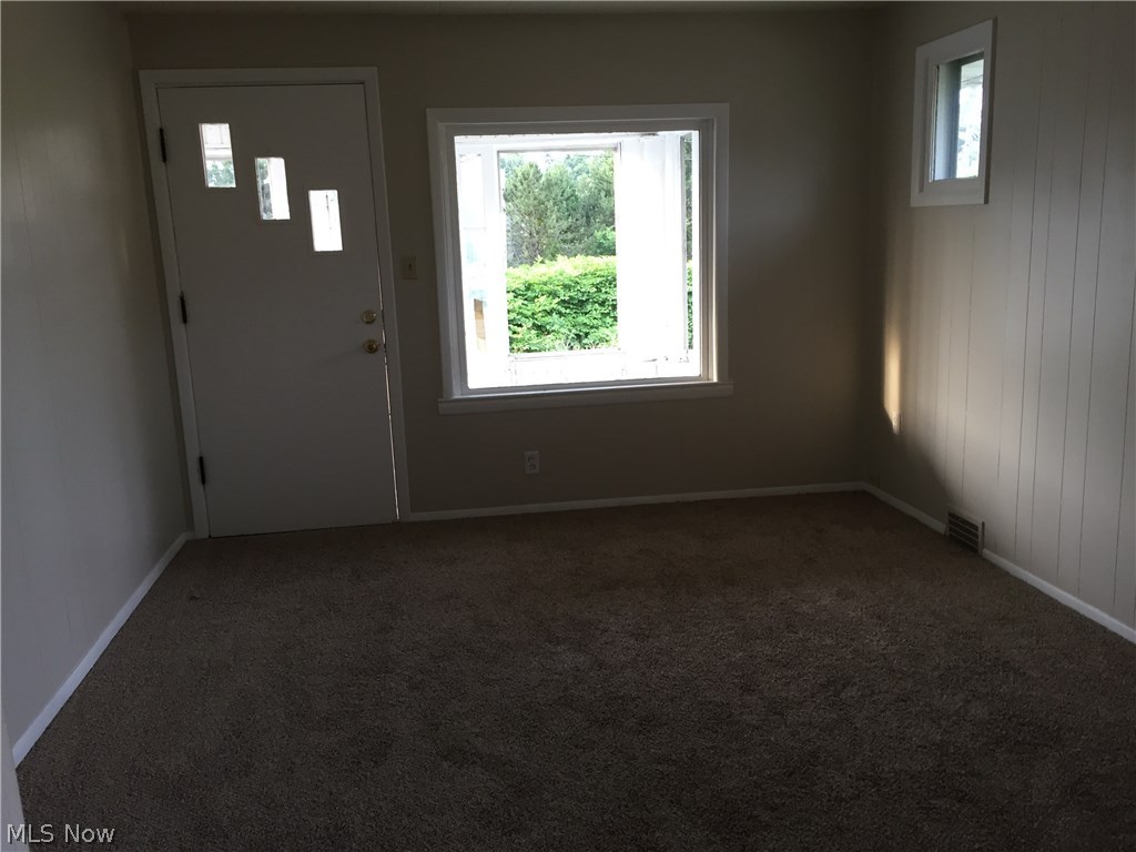 2408 Mogadore Road Akron, OH 44312 - Photo 10 of 17 Gallery Image 10