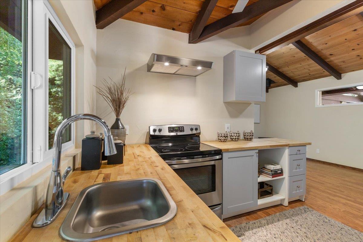 211 Hidden Lane Santa Cruz, CA 95060 - Photo 38 of 54