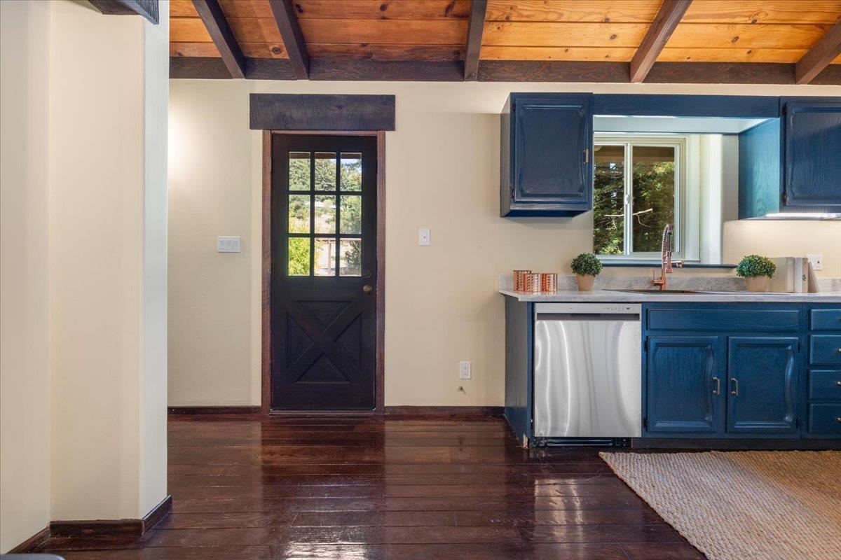 211 Hidden Lane Santa Cruz, CA 95060 - Photo 7 of 54