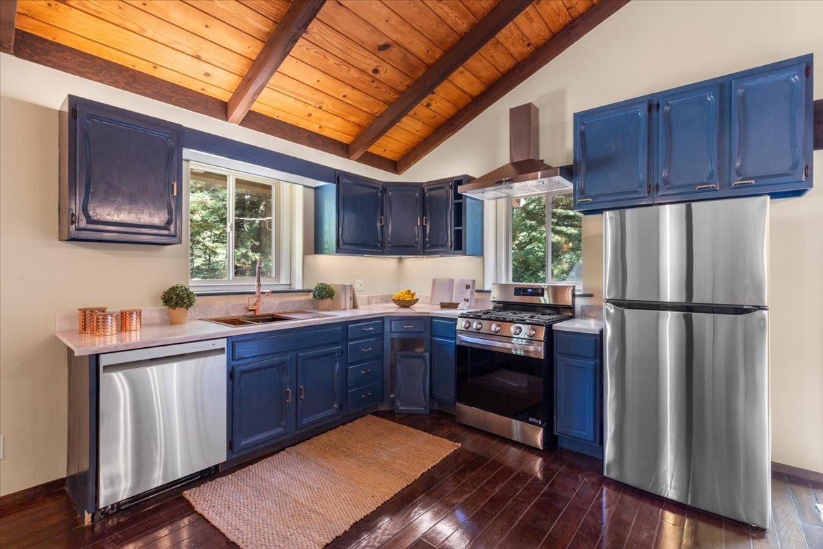 211 Hidden Lane Santa Cruz, CA 95060 - Photo 8 of 54