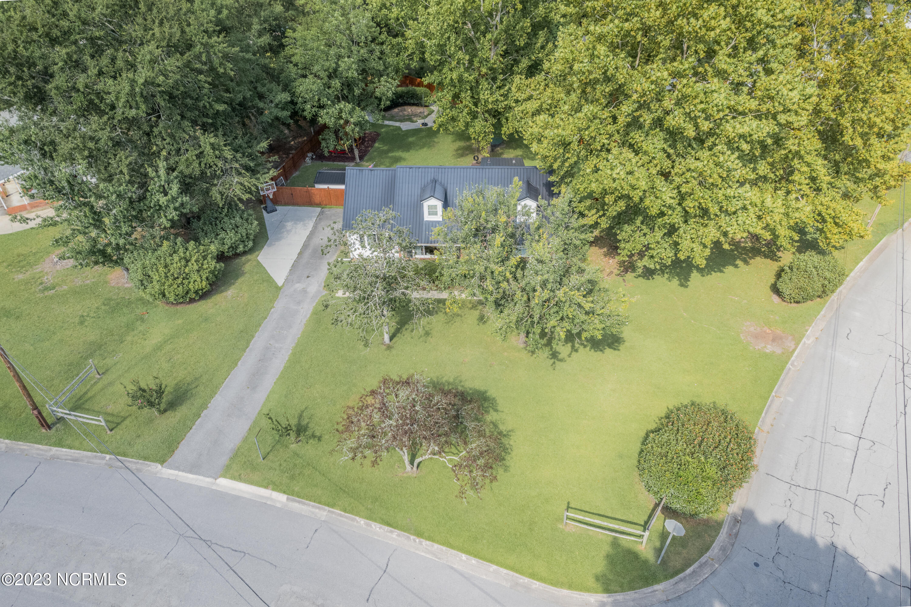 806 Mitchell Road Jacksonville, NC 28540 - Photo 40 of 54 40AIR