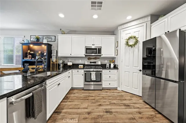 $859,800 | 7800 Botany Street, Chino, CA 91708