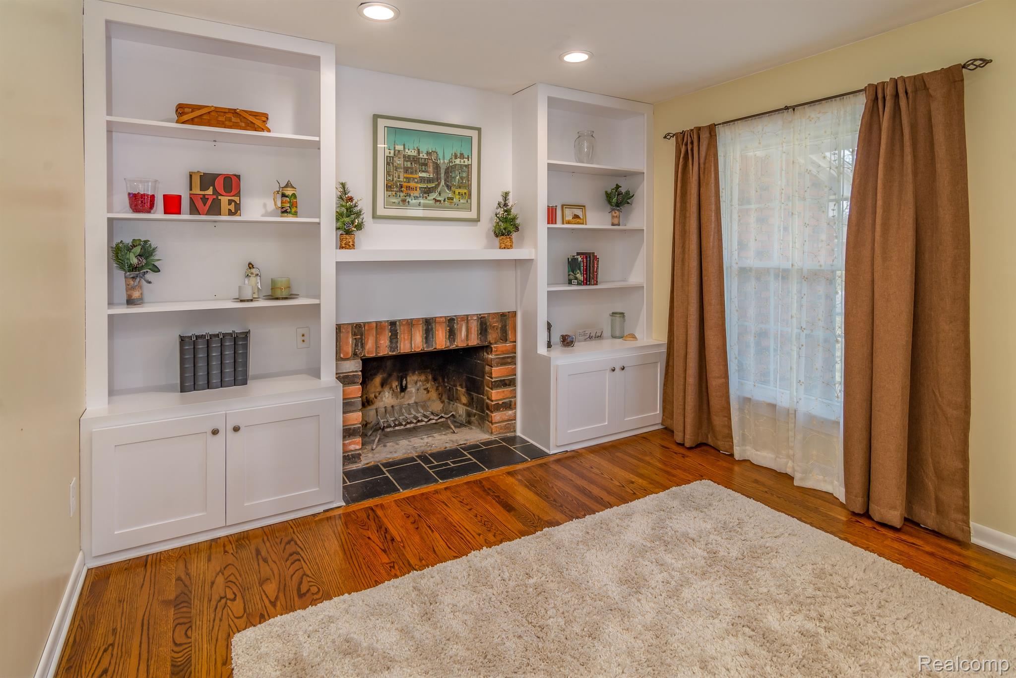 28556 Westerleigh Road Farmington, MI 48334 - Photo 6 of 22 Gallery Image 6