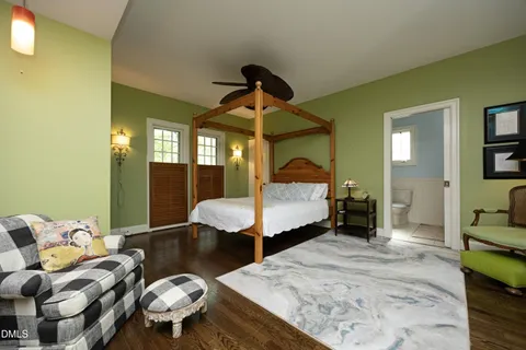 $1,300,000 | 520 East Franklin Street, Chapel Hill, NC 27514