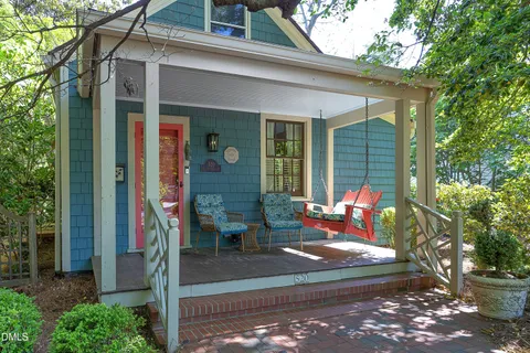 $1,300,000 | 520 East Franklin Street, Chapel Hill, NC 27514