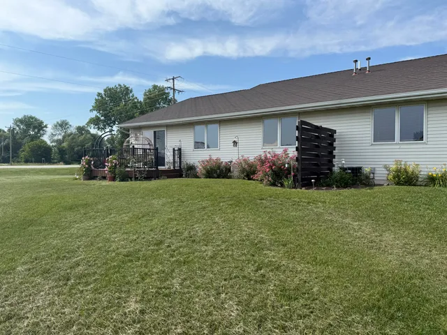$399,900 | 114 East Samz Road, Mishicot, WI 54228