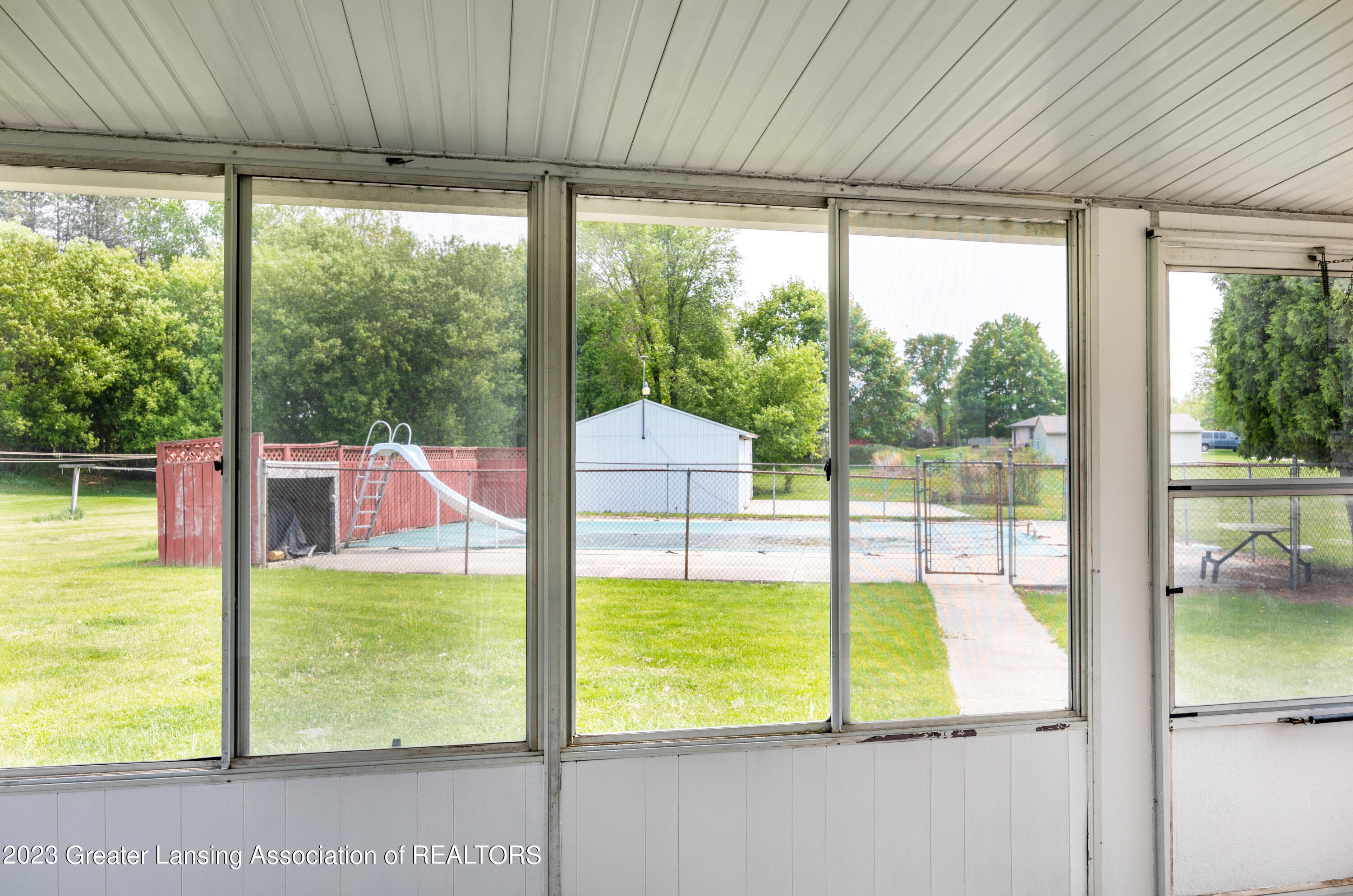 2475 West Clark Road Dewitt, MI 48820 - Photo 14 of 23 Sun Room