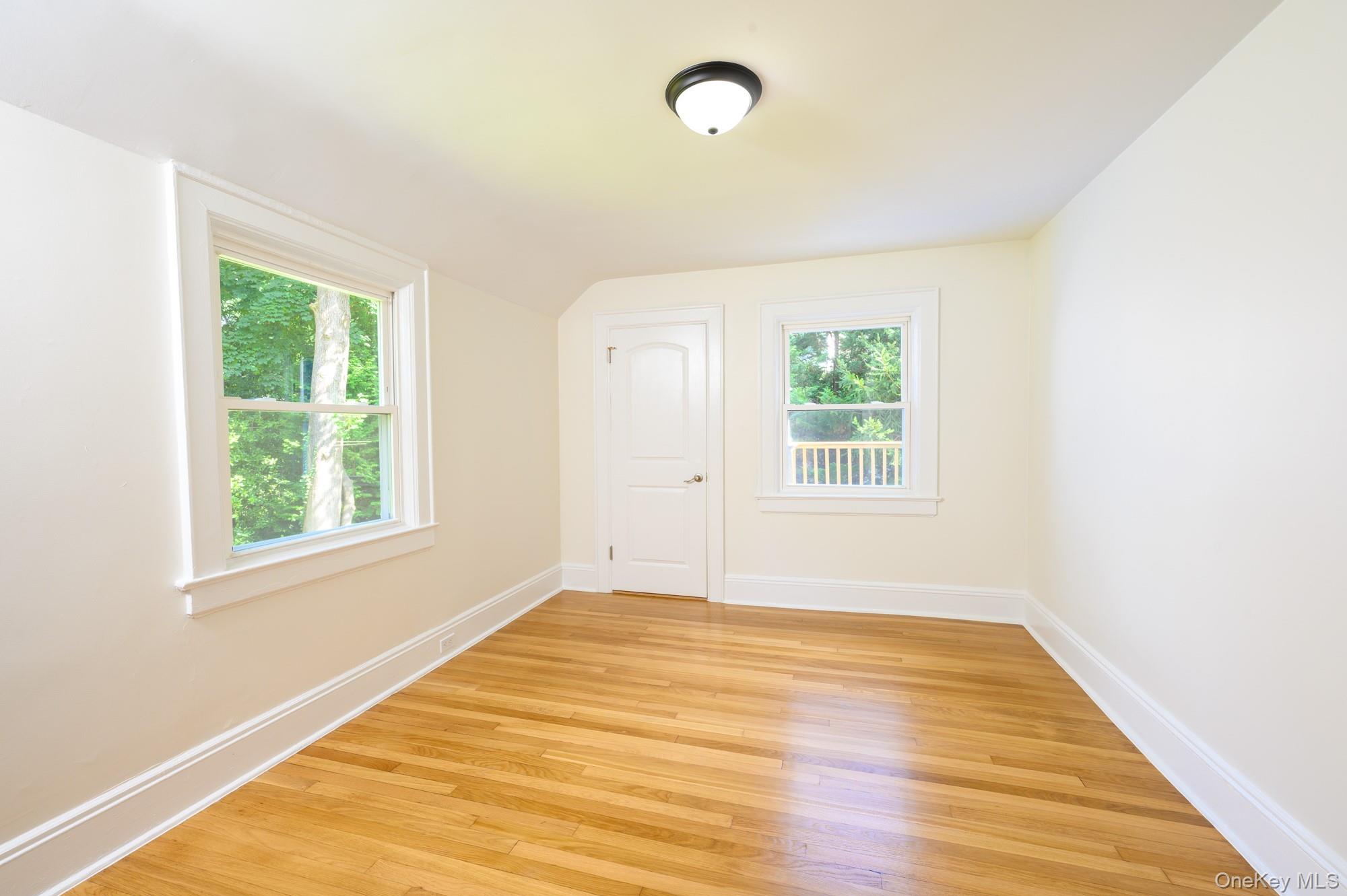 15 Ranger Place New Rochelle, NY 10804 - Photo 30 of 44 2nd floor bedroom