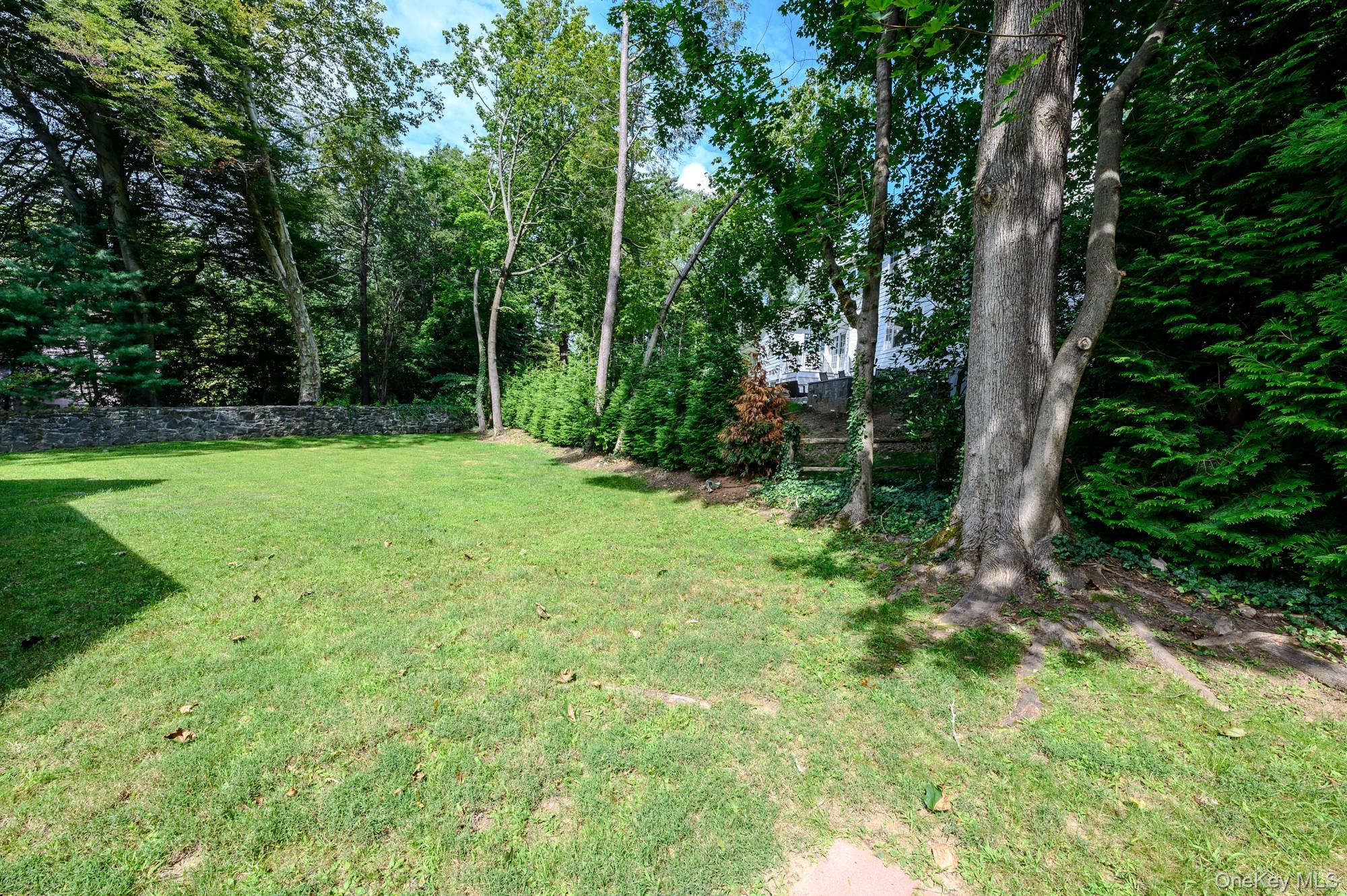 15 Ranger Place New Rochelle, NY 10804 - Photo 39 of 44