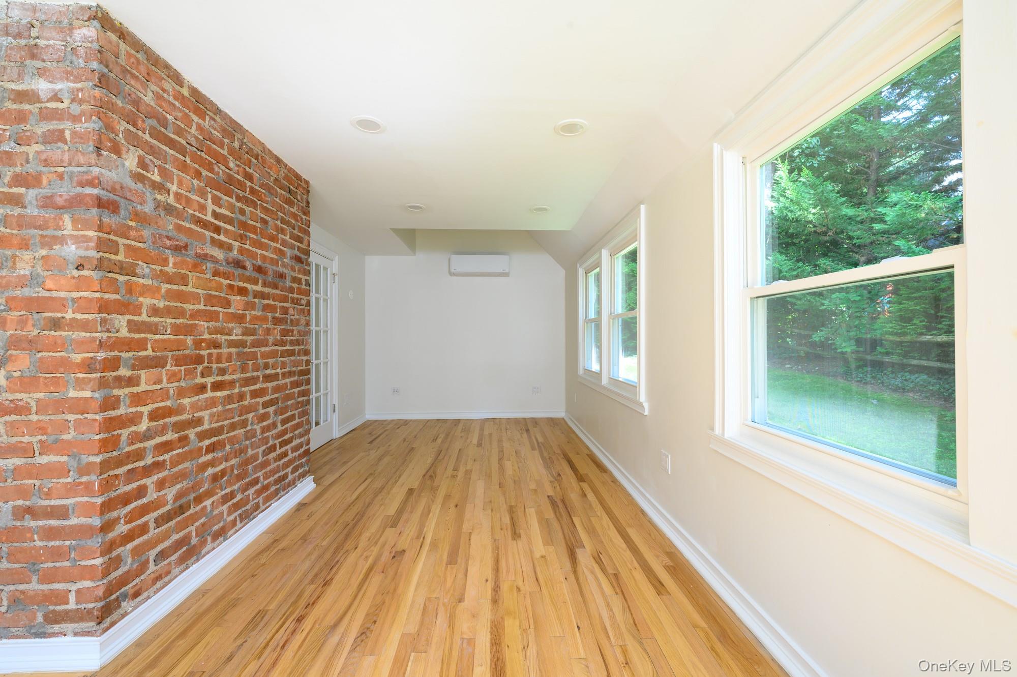 15 Ranger Place New Rochelle, NY 10804 - Photo 7 of 44