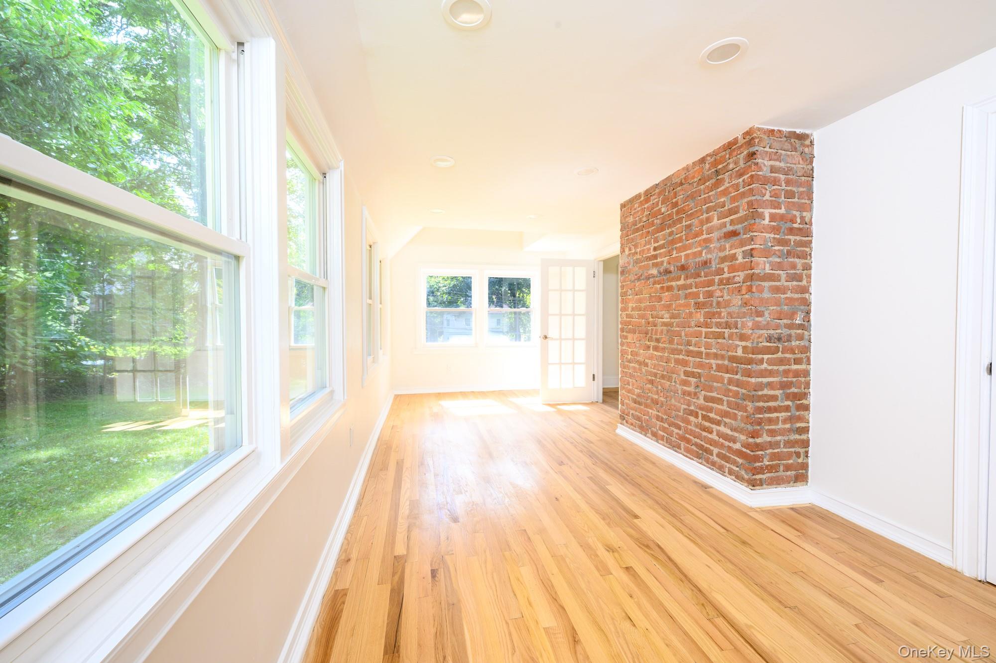 15 Ranger Place New Rochelle, NY 10804 - Photo 8 of 44