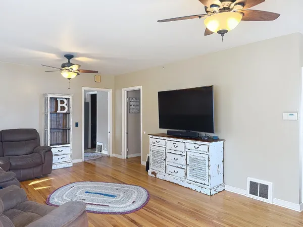 $349,000 | 858 North Burritt Avenue, Buffalo, WY 82834