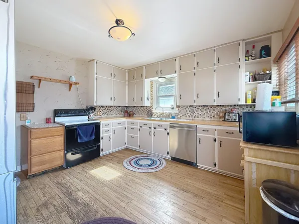 $349,000 | 858 North Burritt Avenue, Buffalo, WY 82834