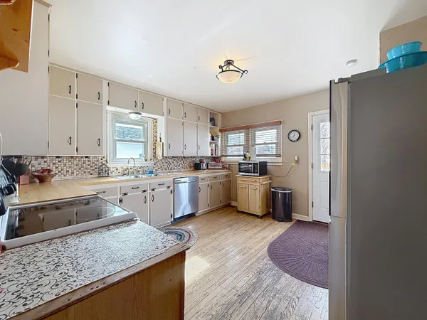 $349,000 | 858 North Burritt Avenue, Buffalo, WY 82834