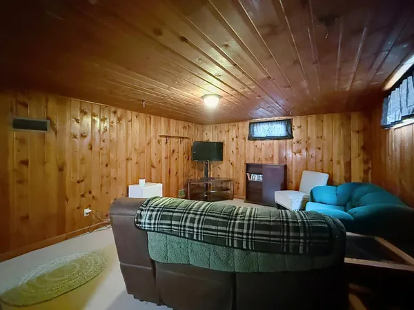 $349,000 | 858 North Burritt Avenue, Buffalo, WY 82834