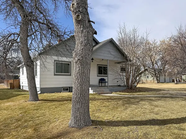 $349,000 | 858 North Burritt Avenue, Buffalo, WY 82834