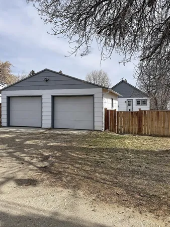 $349,000 | 858 North Burritt Avenue, Buffalo, WY 82834
