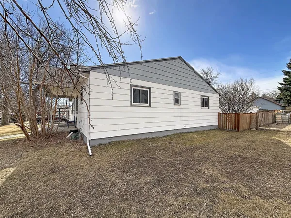 $349,000 | 858 North Burritt Avenue, Buffalo, WY 82834