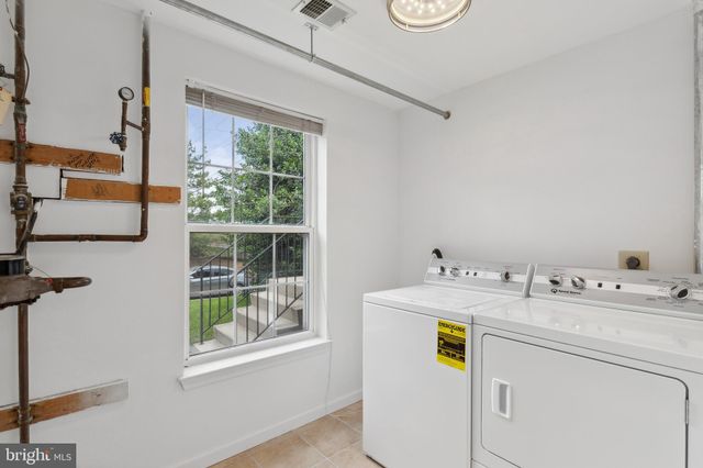 $601,200 | 1800 Lansdowne Way, Silver Spring, MD 20910