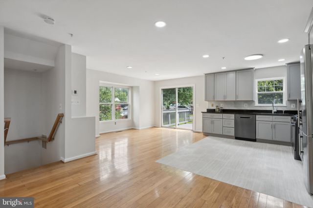 $601,200 | 1800 Lansdowne Way, Silver Spring, MD 20910