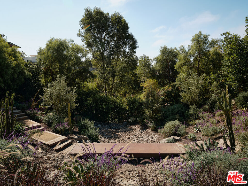 5637 Busch Drive Malibu, CA 90265 - Photo 23 of 27 a view of outdoor space and yard